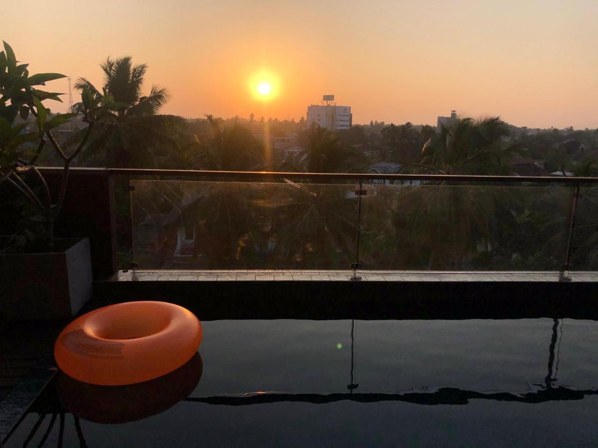 Penton45 - Luxury Penthouse Apartment Negombo Extérieur photo